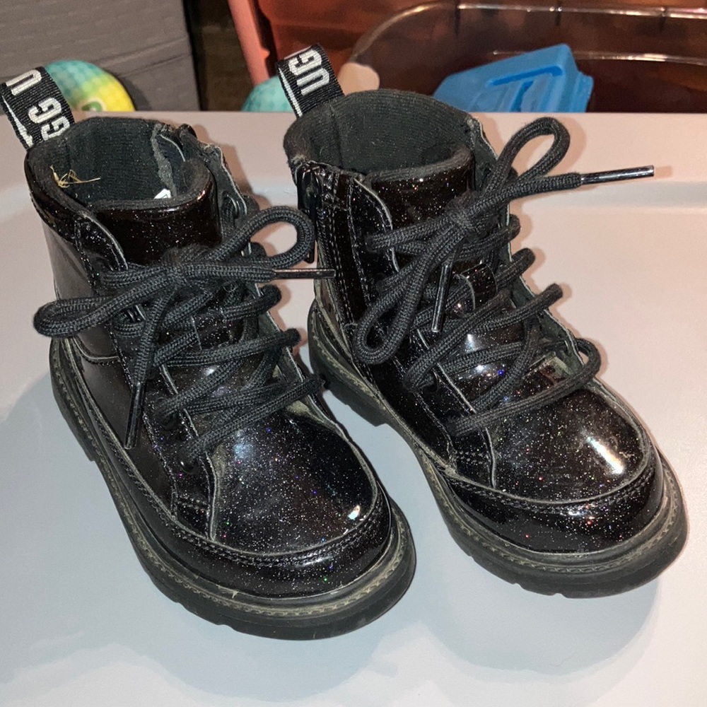 COPY - Toddler girls UGG boots